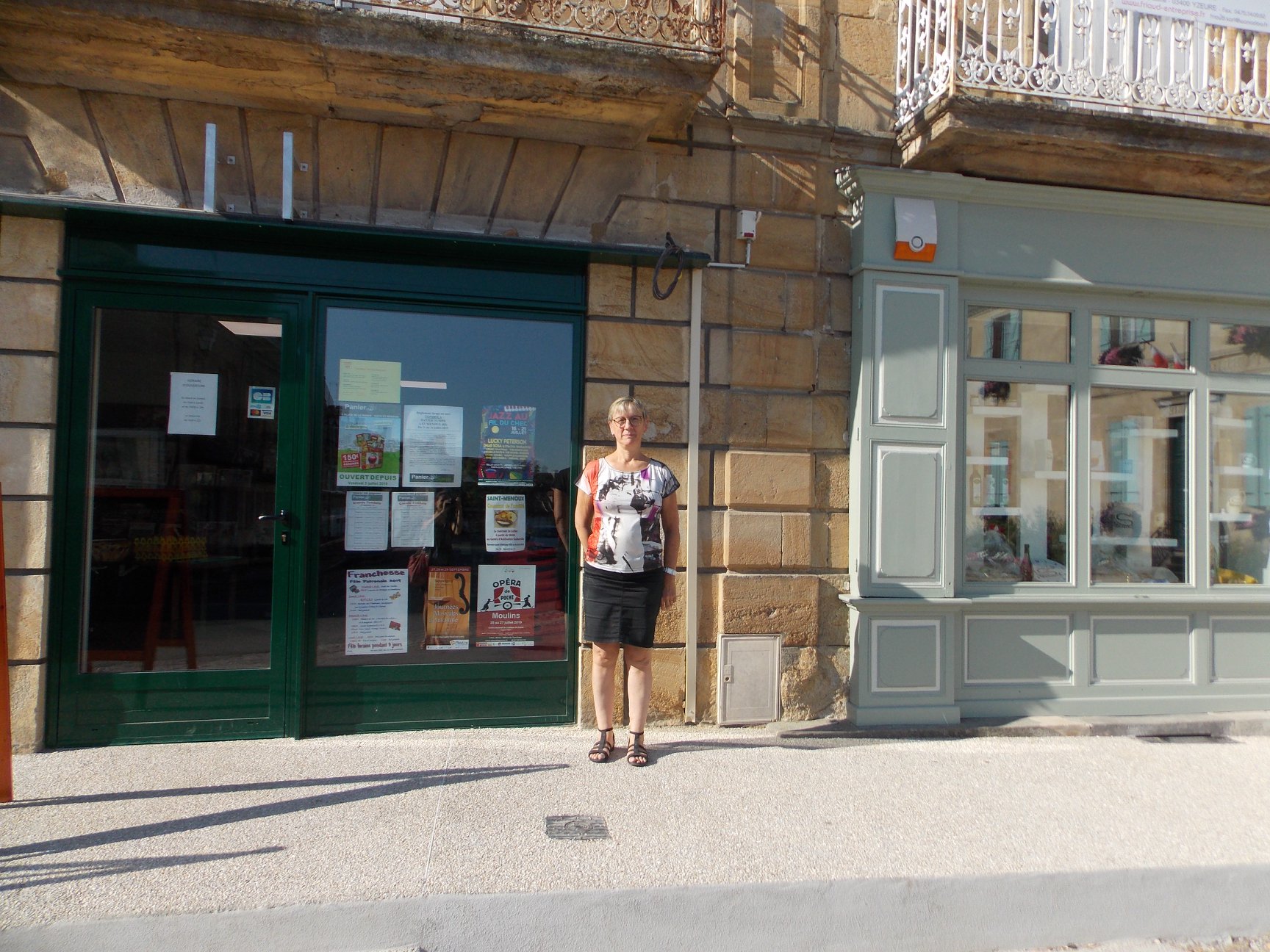 Ouverture d'une épicerie multi-services de Saint-Menoux